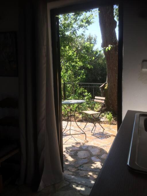 Villa Theisoa.Old Little House In The Garden . Andritsaina. Exterior foto